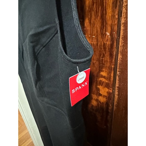 New with tags Spanx large petite The perfect jumpsuit black - Picture 8 of 8